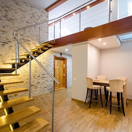 Kronu Nami Apartman *